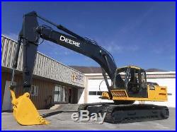 2001 John Deere 200 LC Excavator Trackhoe Plumbed With Auxiliary Hydraulics