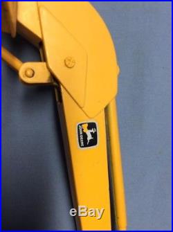 ERTL Yellow JOHN DEERE EXCAVATOR Diecast CONSTRUCTION Track Loader Shovel