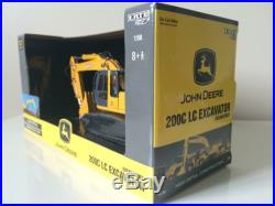 John Deere 200 CLC excavator by Ertl 1-50