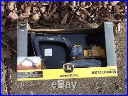 John Deere 450D Excavator Toy diecast new still in box 1/50, 2009