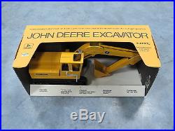 John Deere Excavator Ertl NIB 1/16th vintage Old Mint Scarce early box MINT