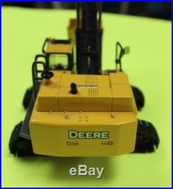 John deere 750D LC excavator 1/50 scale diecast-metal-used -no box