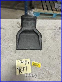 (QTY 1) GENUINE John Deere Bucket Tooth TK350FR For Excavator FAST Shipping
