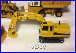 Vintage ERTL Mighty Movers 1/64 Scale Construction Diecast Excavator Scraper